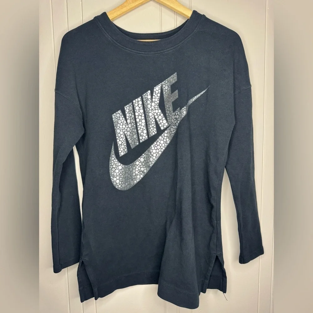 Nike Black Long Sleeve Top (Small)